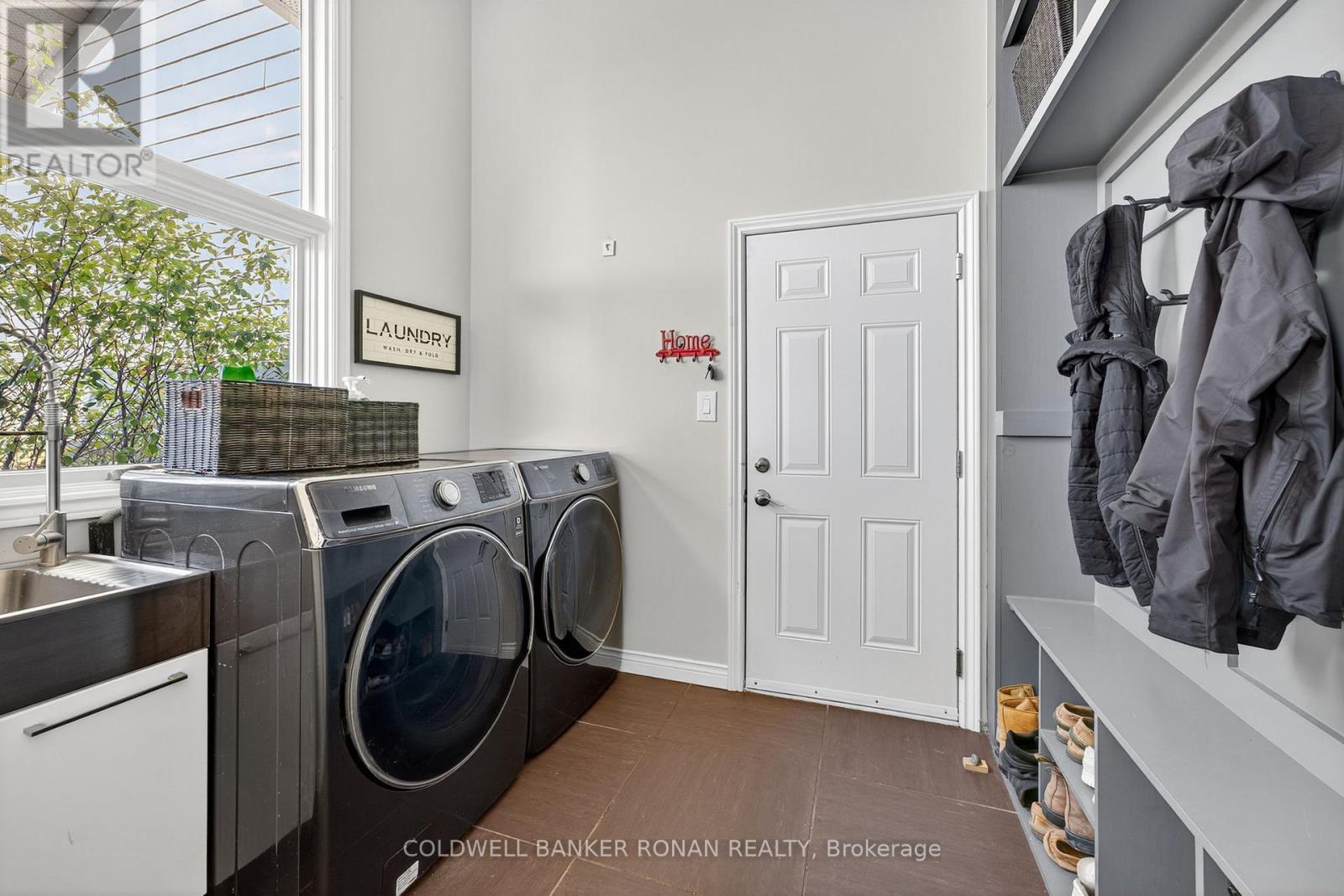 796271 3rd Line E Property Photo 21