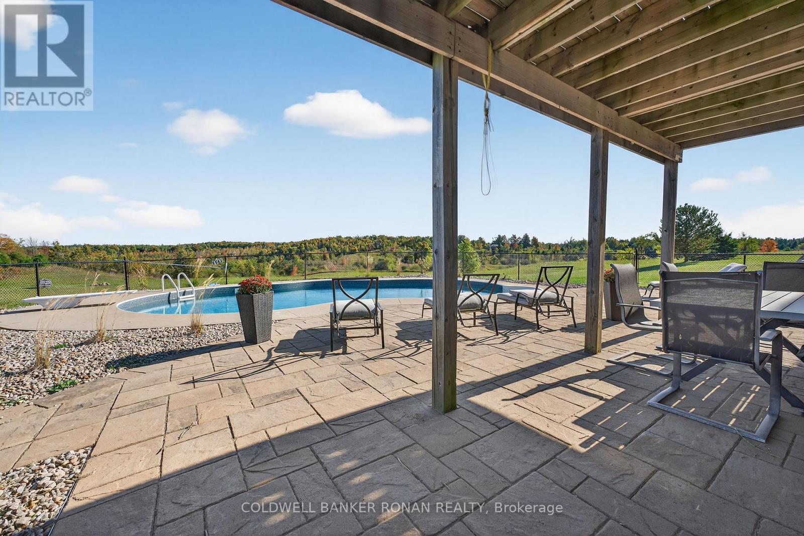 796271 3rd Line E Property Photo 28