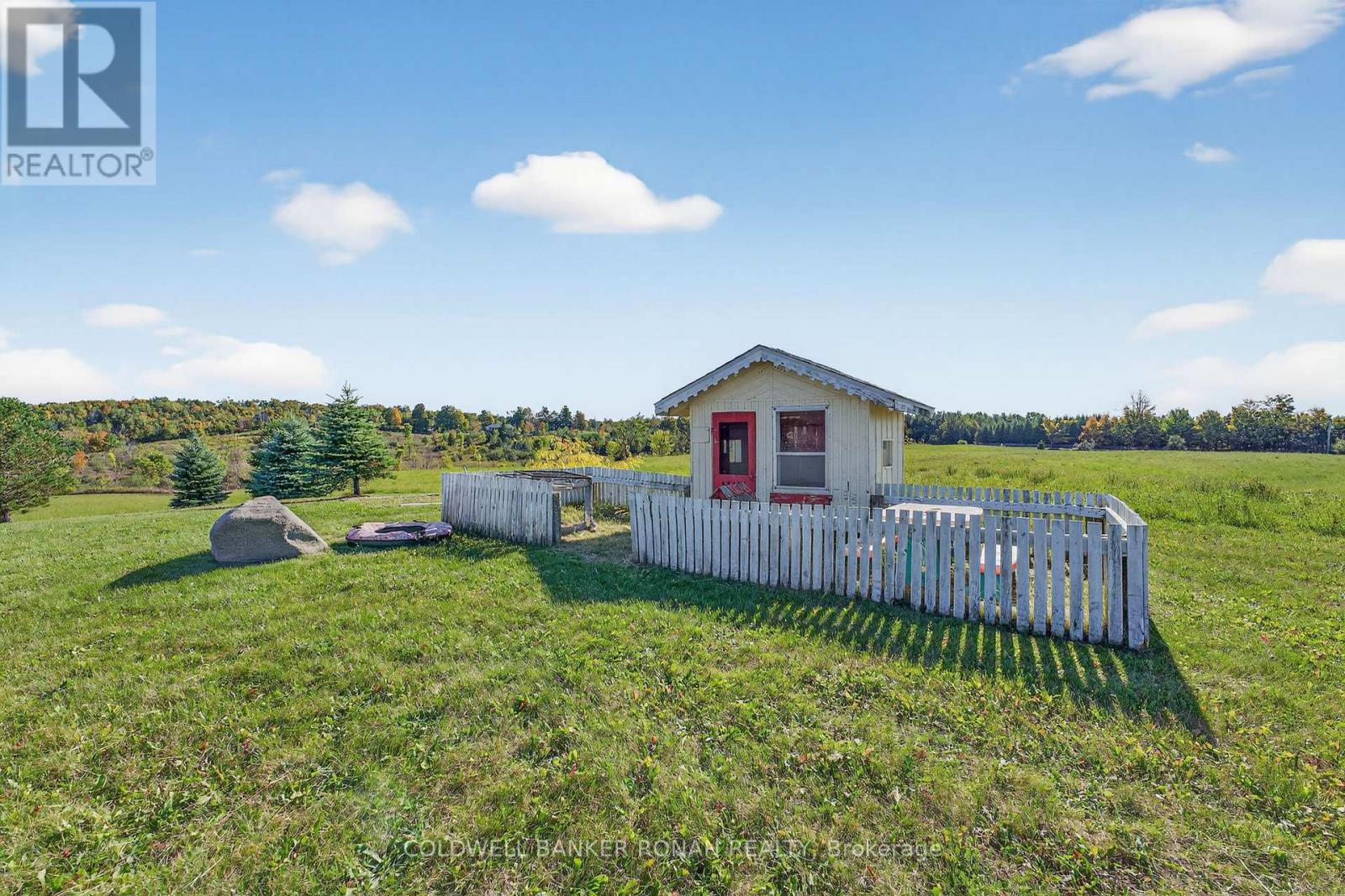796271 3rd Line E Property Photo 31