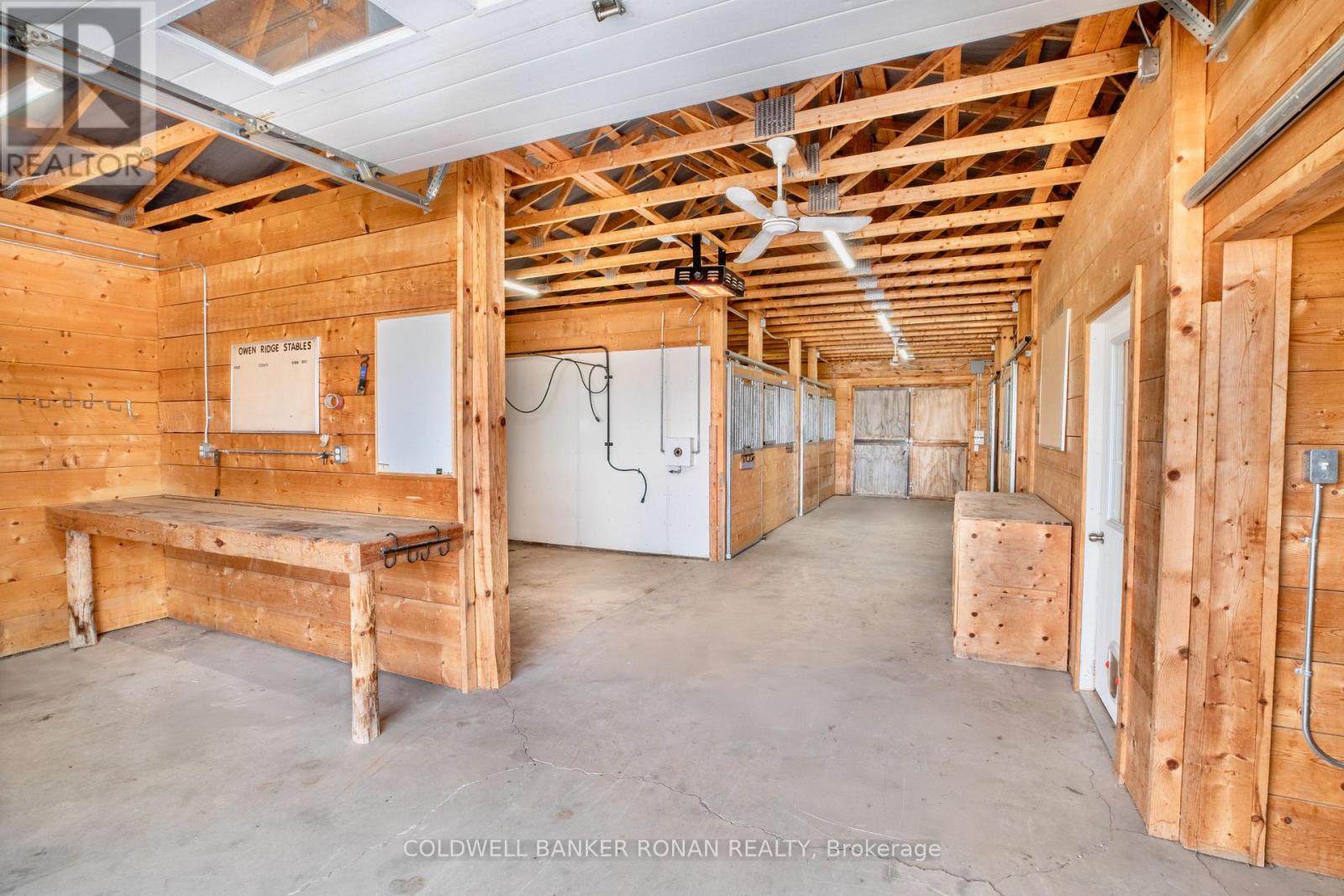 796271 3rd Line E Property Photo 35