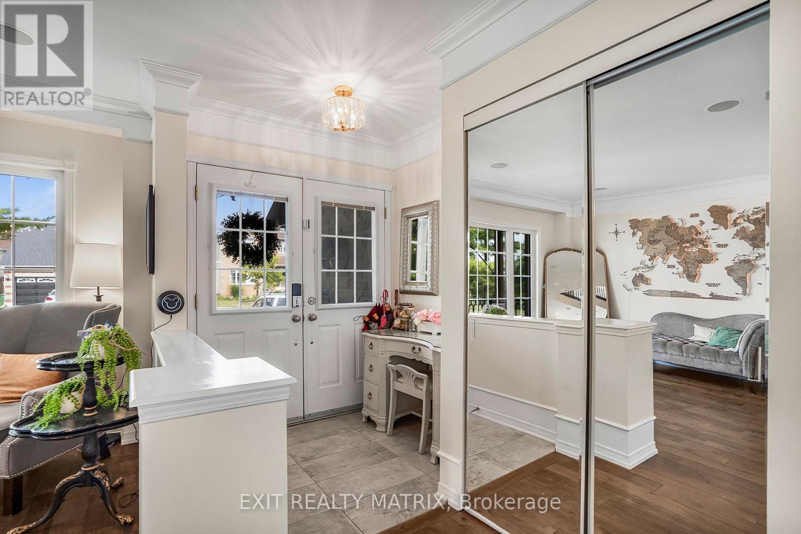 116 Lamadeleine Boulevard Property Photo 3