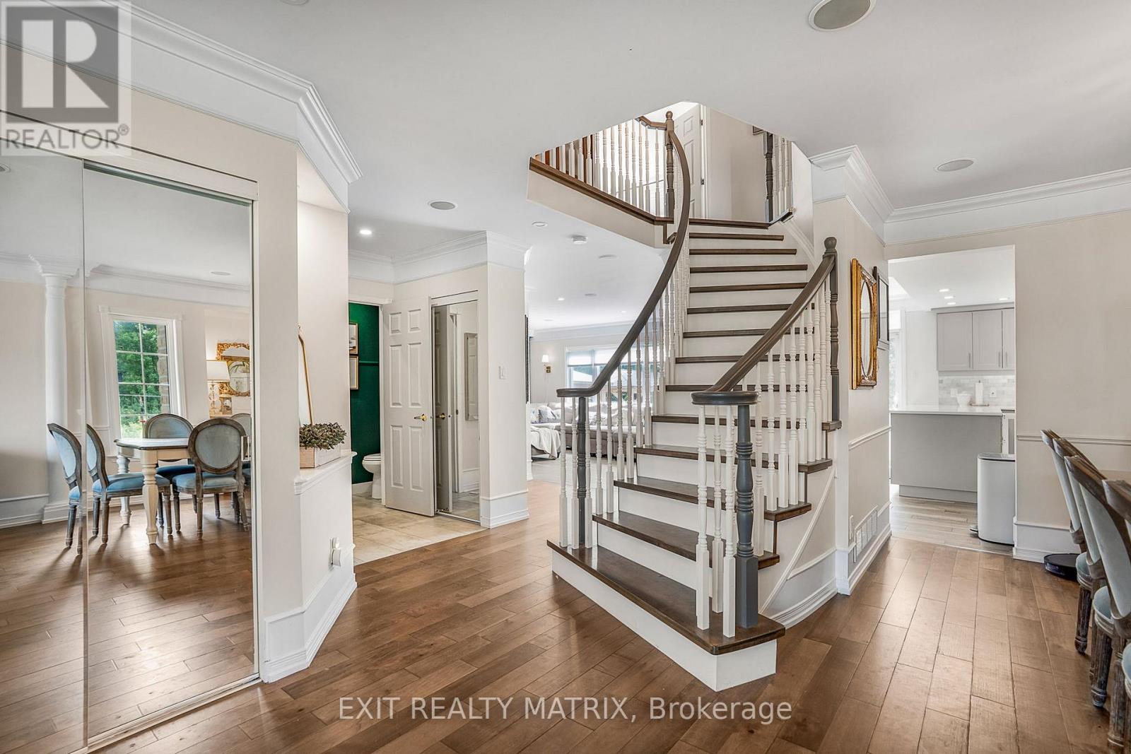 116 Lamadeleine Boulevard Property Photo 4