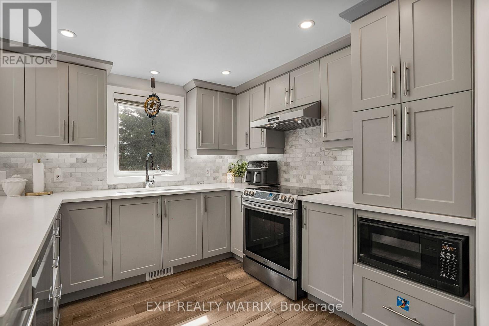 116 Lamadeleine Boulevard Property Photo 10