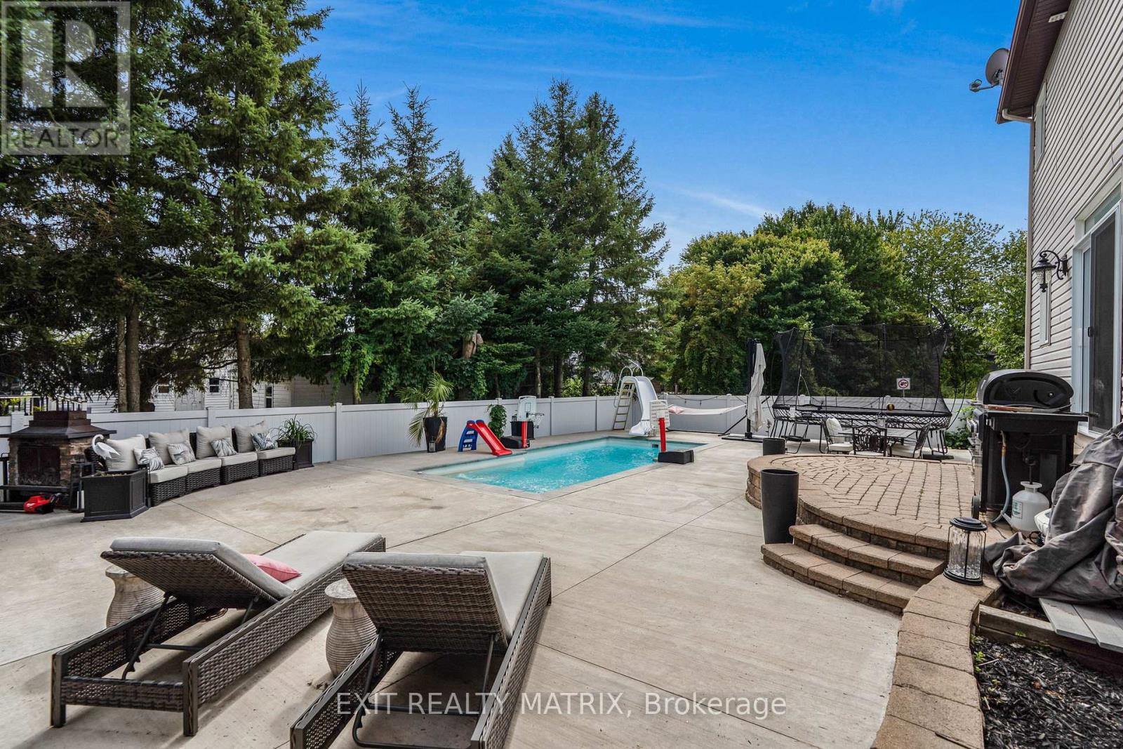 116 Lamadeleine Boulevard Property Photo 40