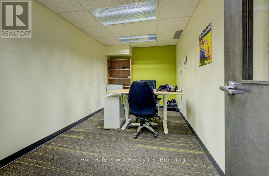 354 Charles Street E Property Photo 10