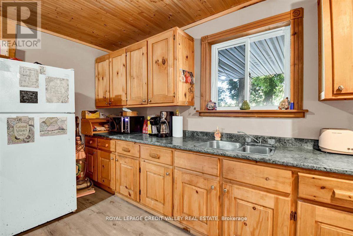 292 Caroline Court Property Photo 10