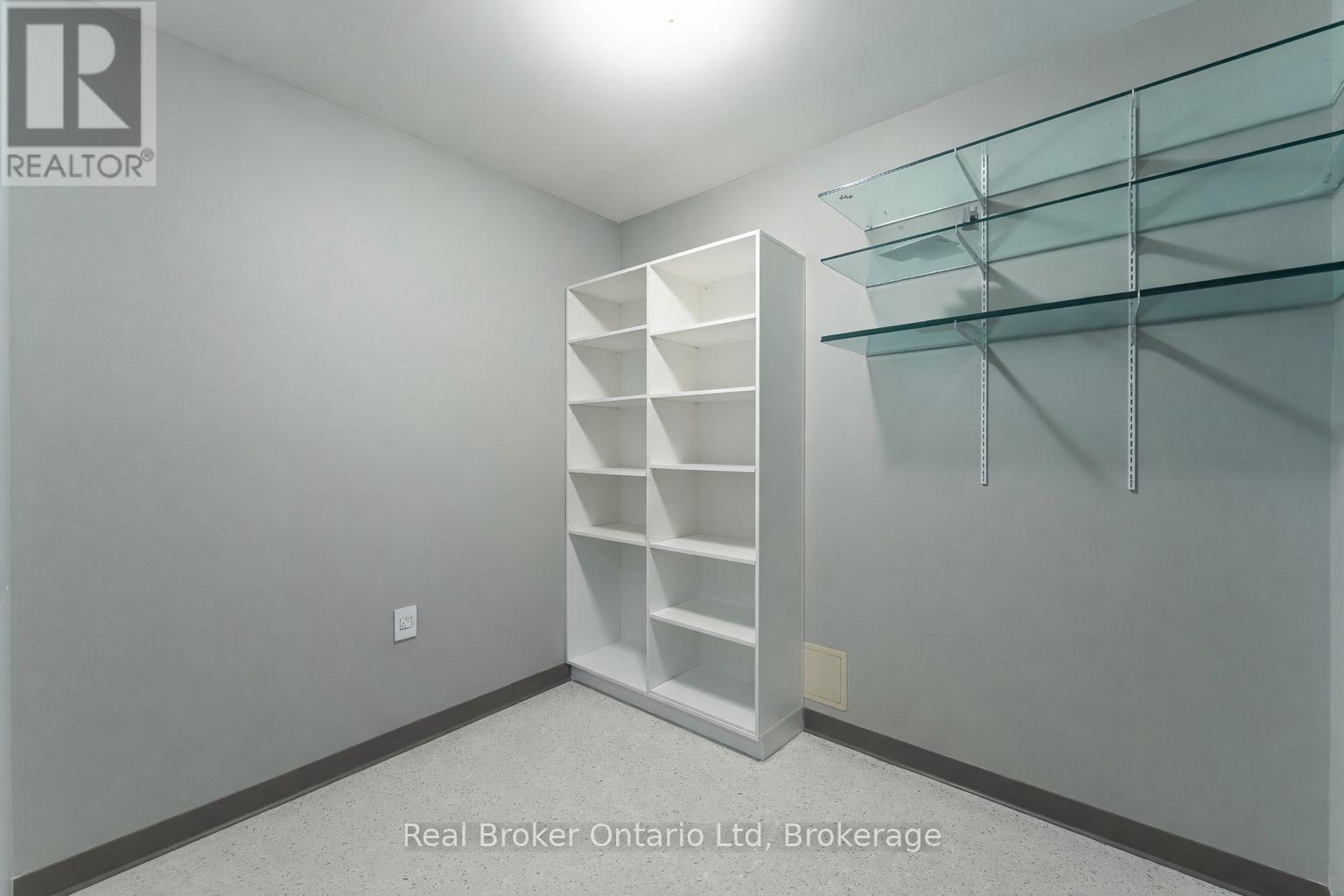 1 - 1525 16th Street E Property Photo 9