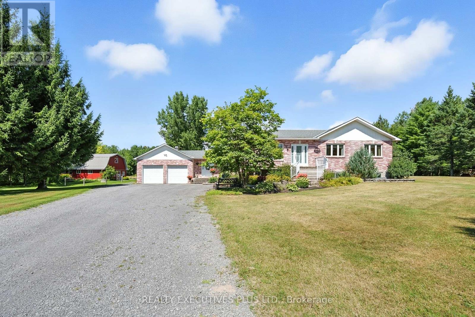 2935 Baseline Road Property Photo 1