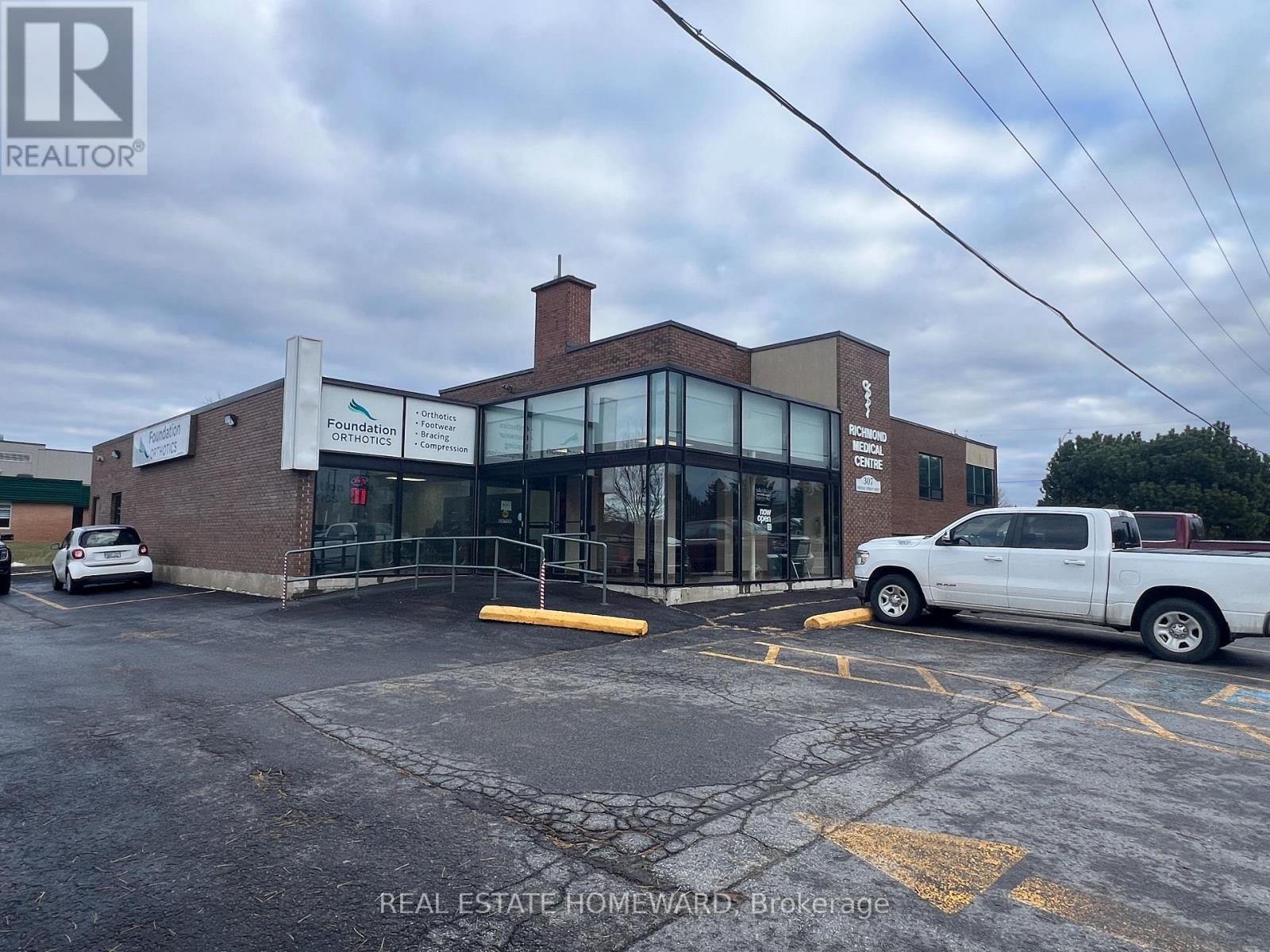 307-307A BRIDGE STREET W