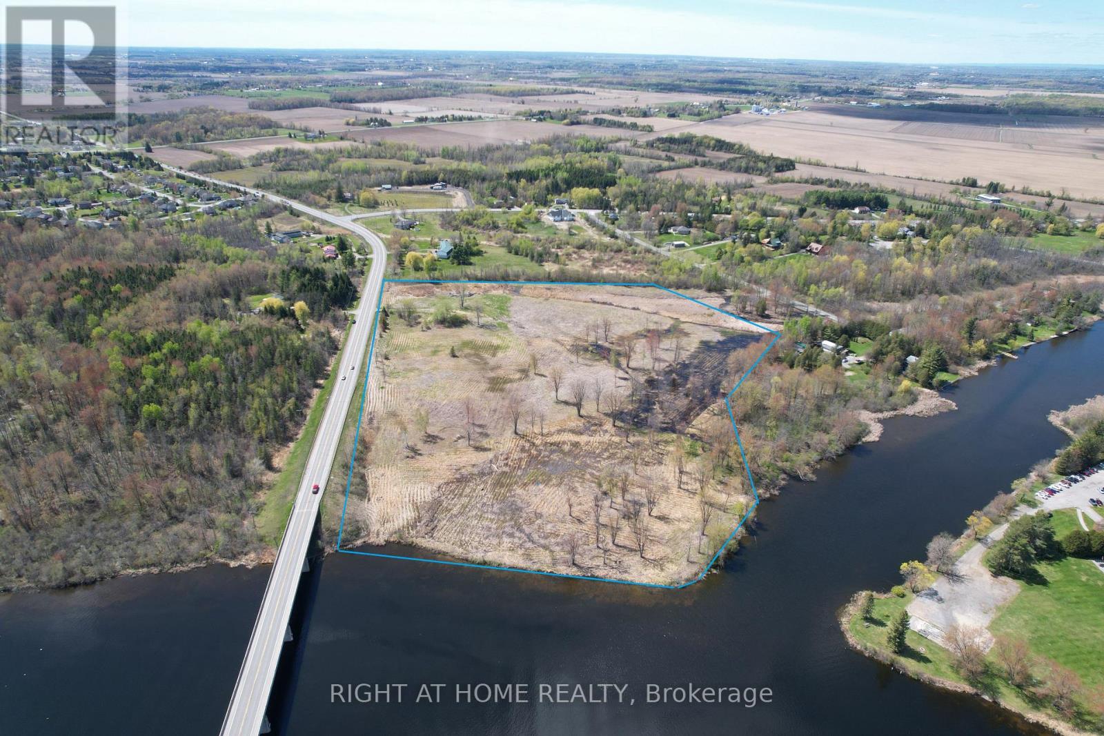 000 Sutherland Drive Property Photo 1