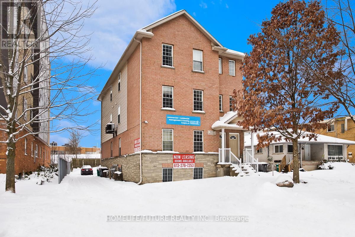 4 Units W/20 Rms - 327 Spruce Street Property Photo 4