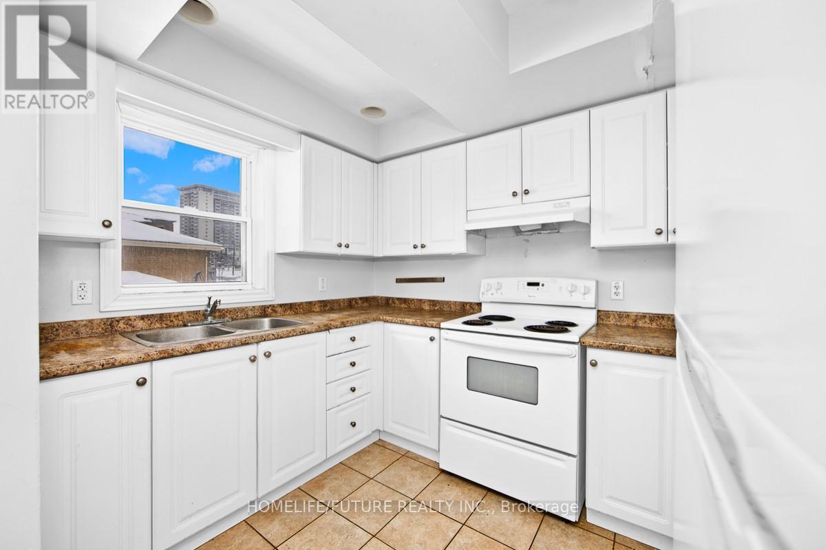 4 Units W/20 Rms - 327 Spruce Street Property Photo 11