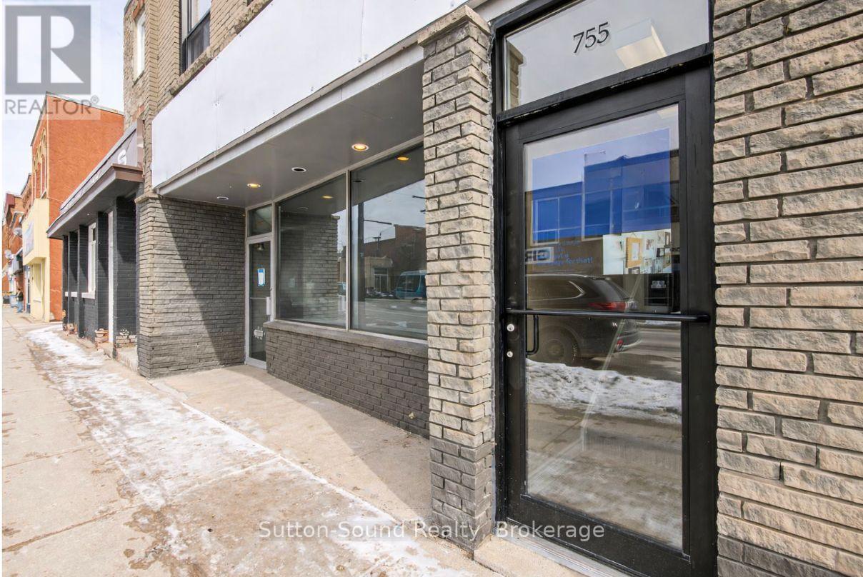 757 2nd Avenue E Property Photo 12