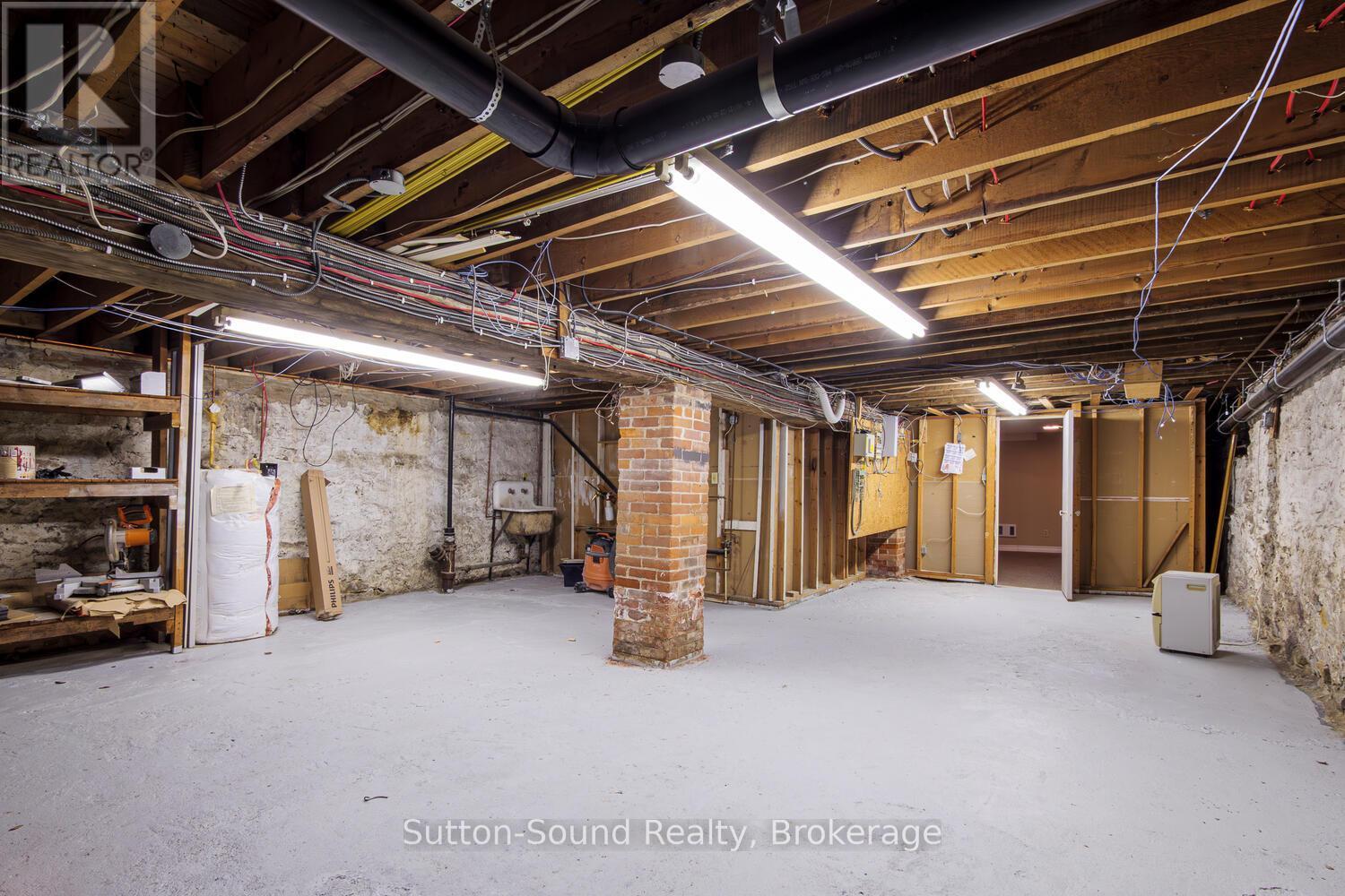 757 2nd Avenue E Property Photo 21