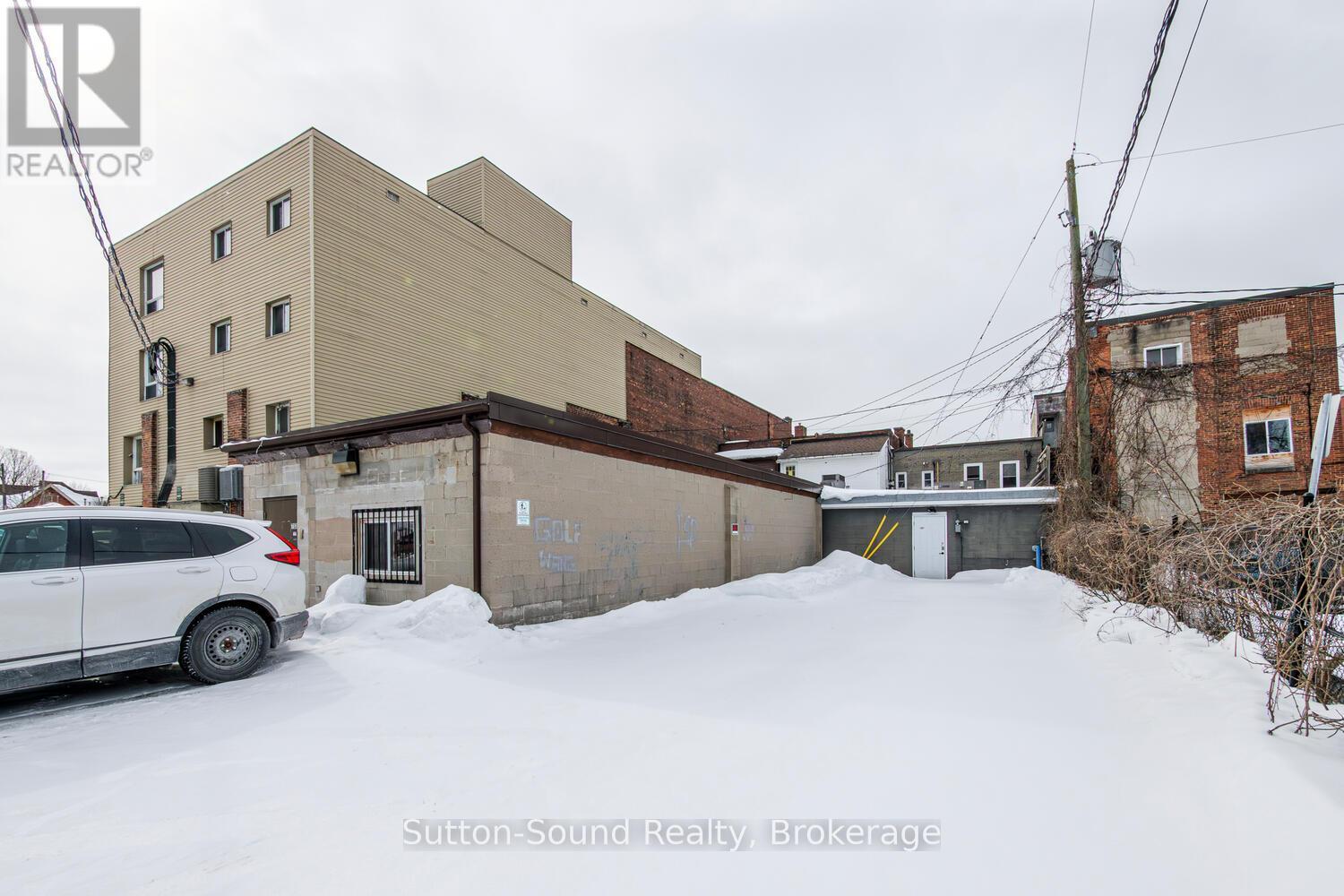 757 2nd Avenue E Property Photo 22