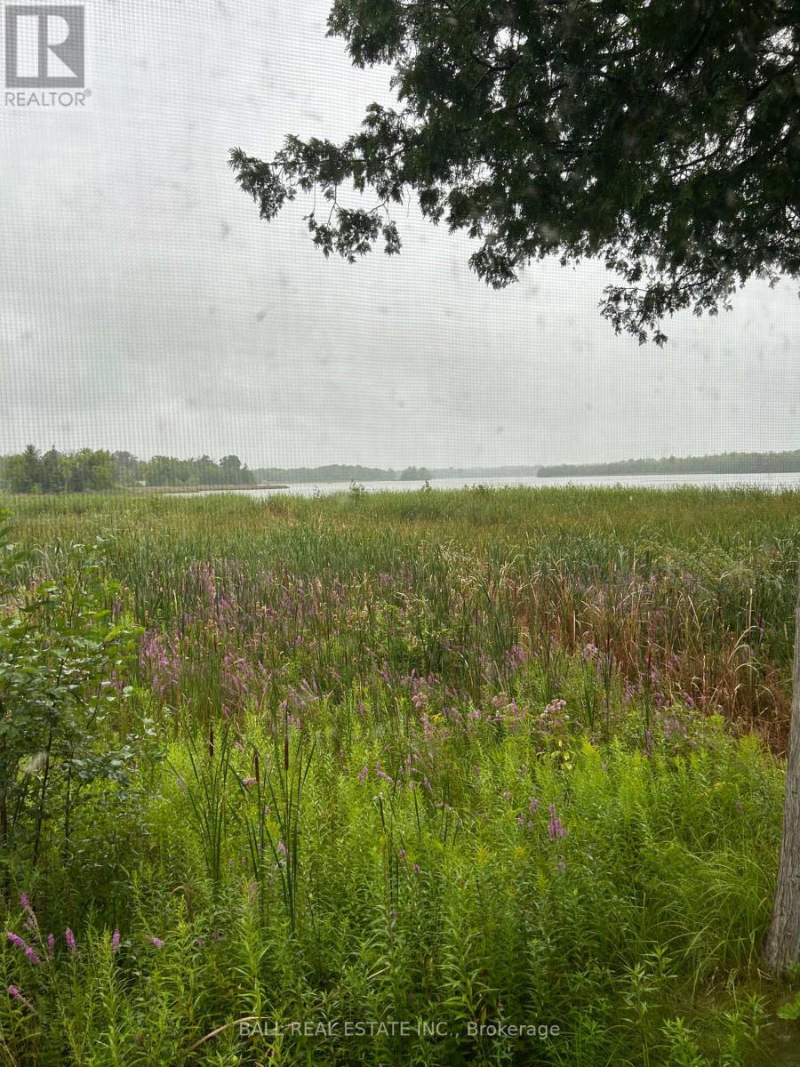 732 13th Line W Property Photo 25