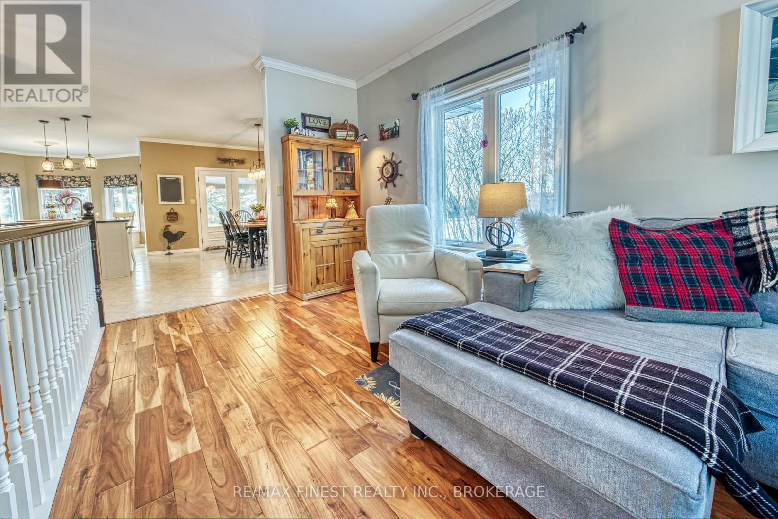 108 Grayrock Crescent Property Photo 11