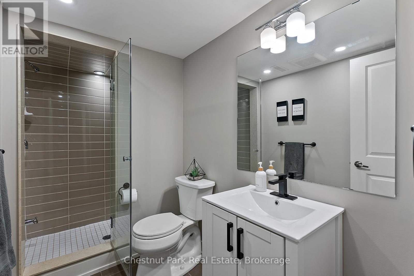 61 Rockmount Crescent Property Photo 28