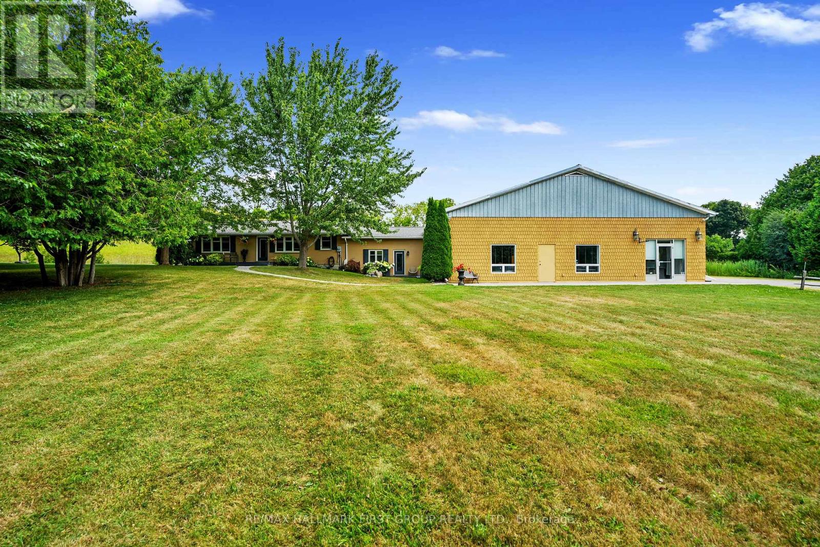 3311 Burnham Street N Property Photo 1