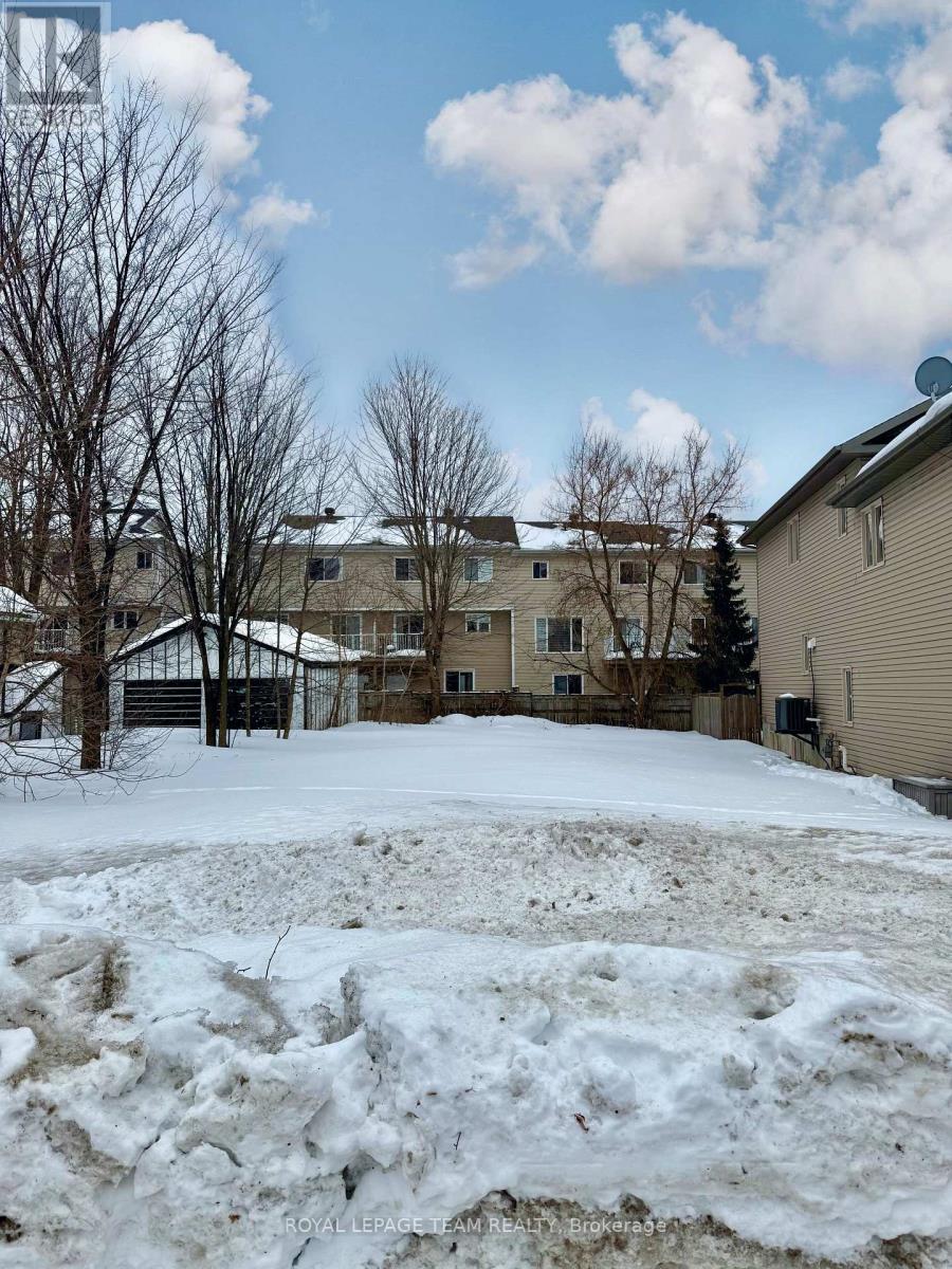 1138-1140 SNOW STREET