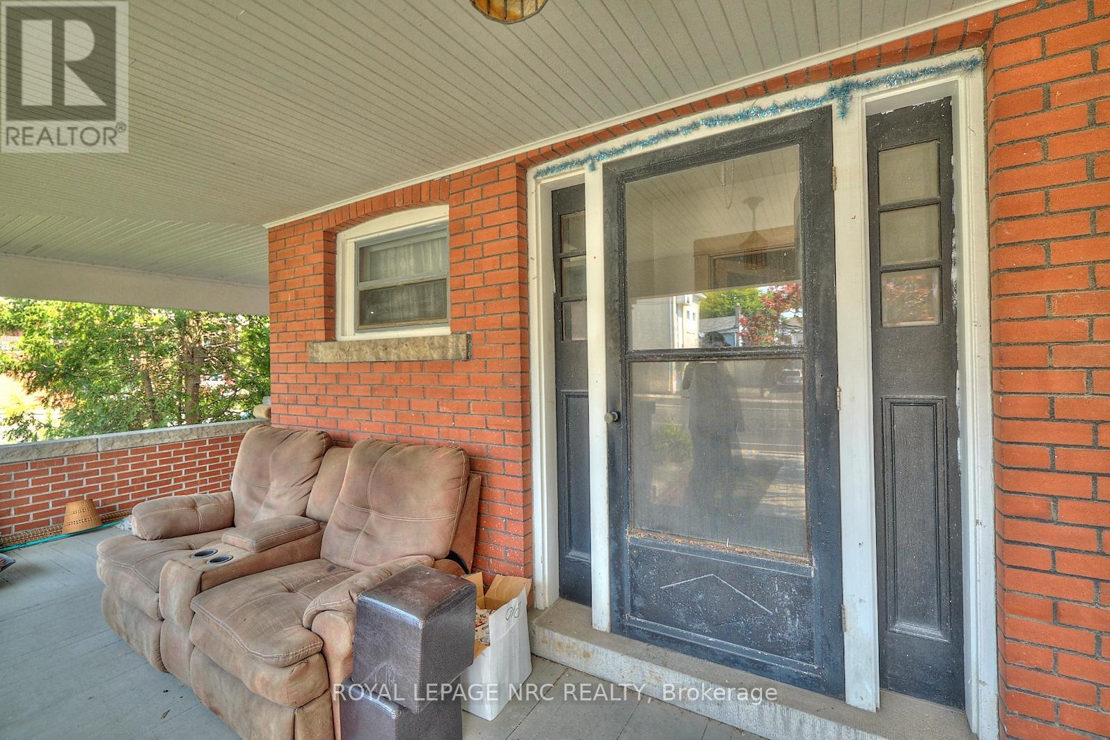3758 Main Street Property Photo 21