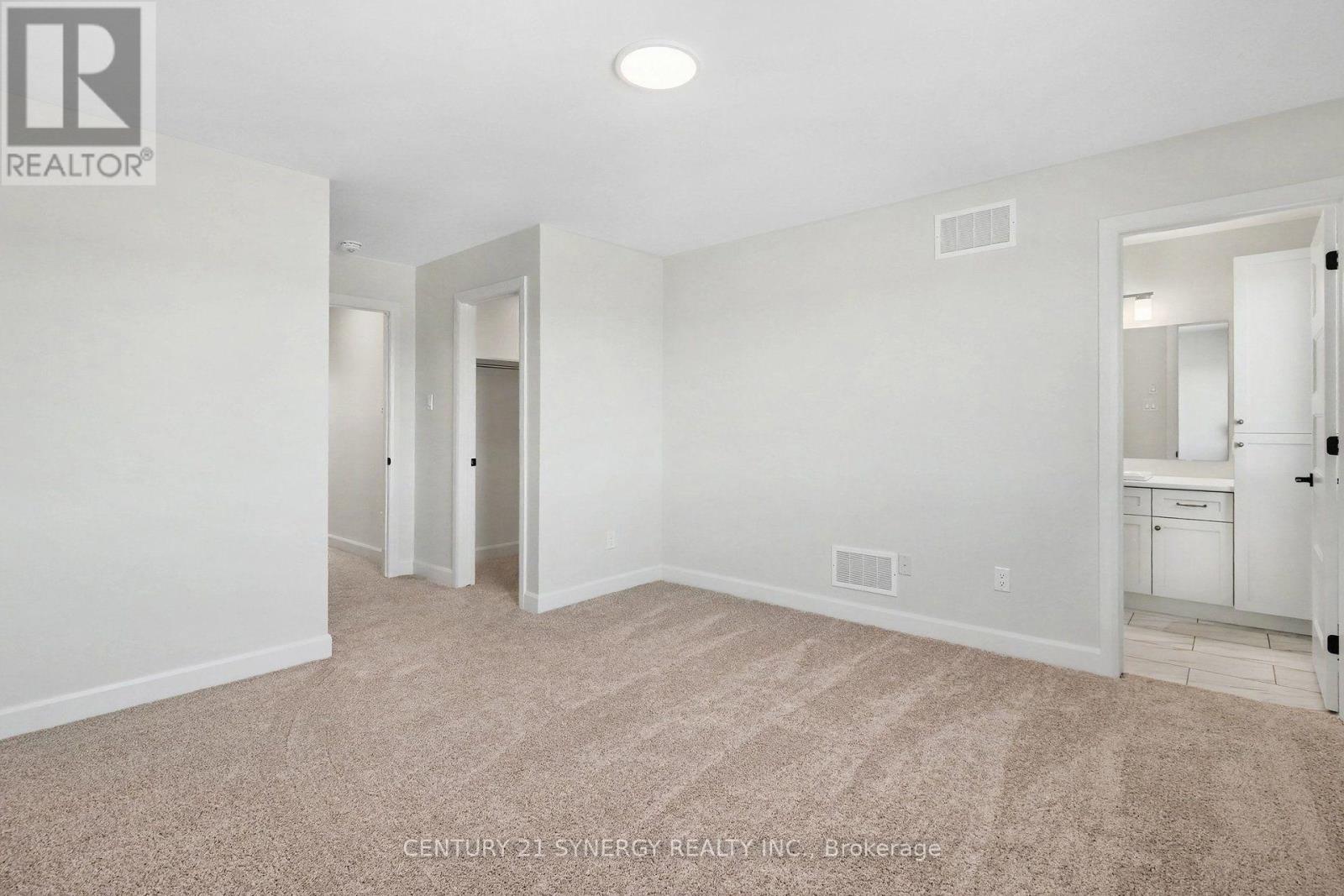 31 Helen Street Property Photo 14