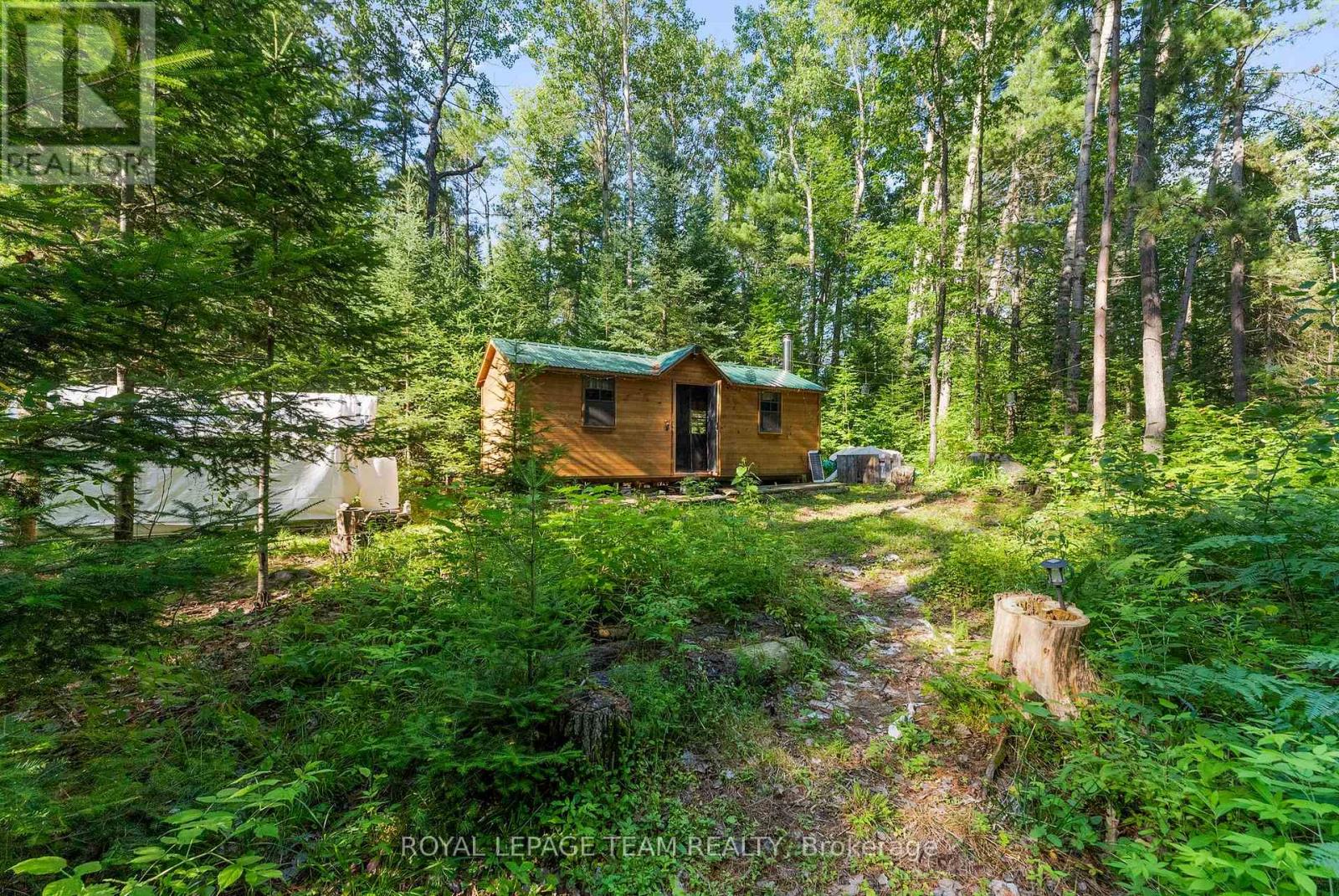 00 (31253) Highway 41 Highway Property Photo 1