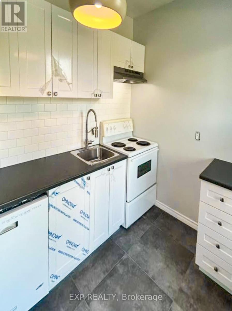 122-124 Cobourg Street Property Photo 2