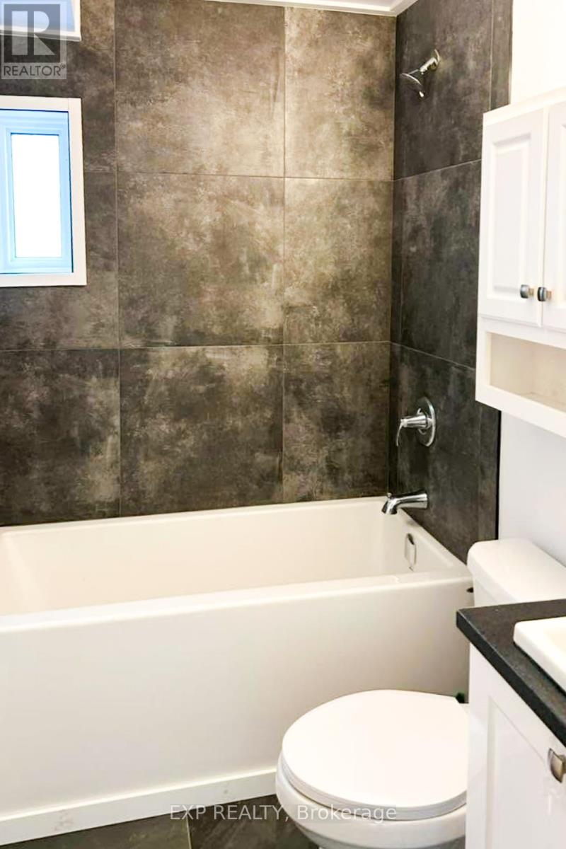 122-124 Cobourg Street Property Photo 3
