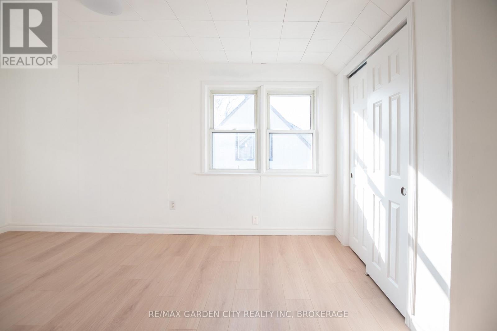 9 Fir Avenue Property Photo 24