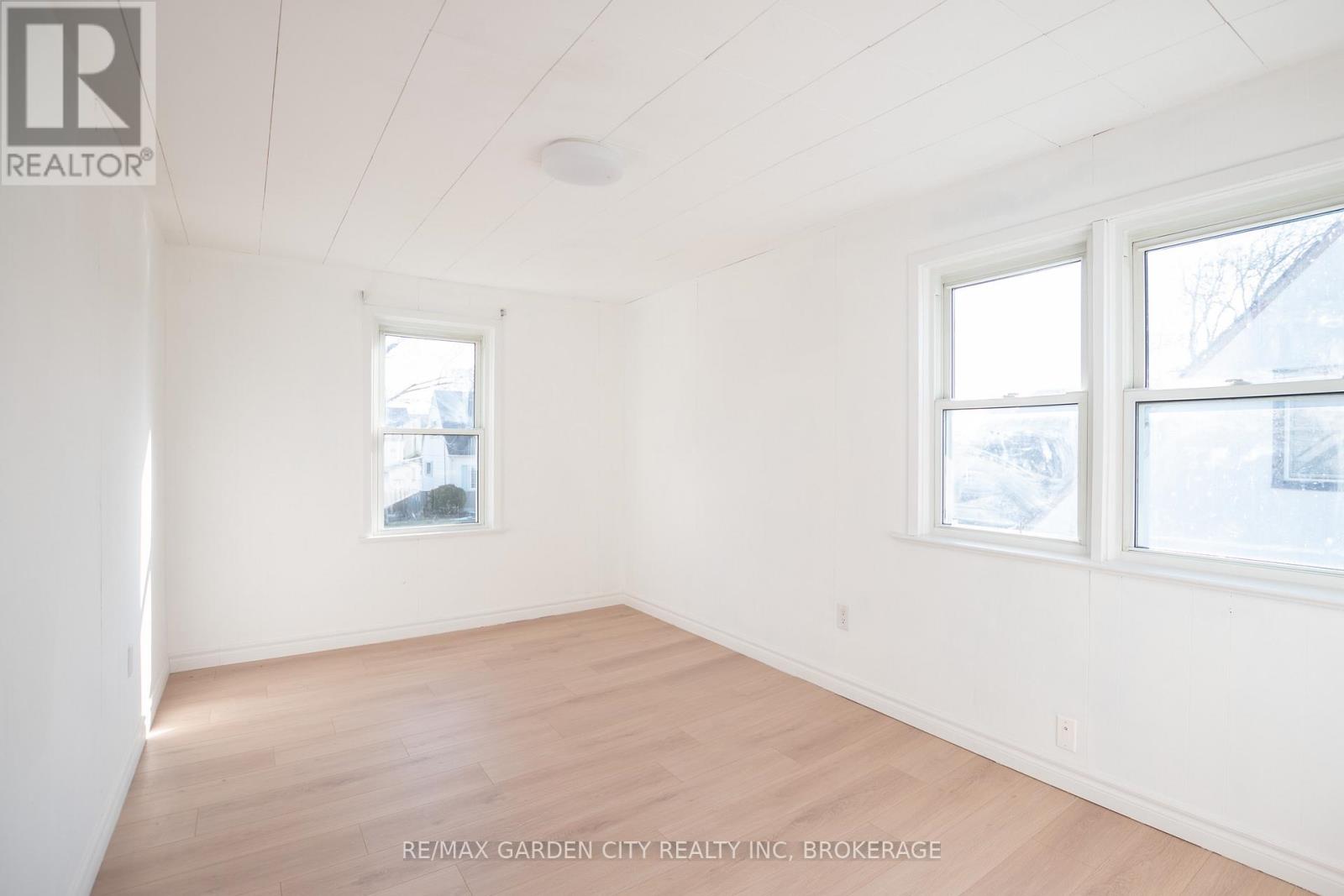 9 Fir Avenue Property Photo 25