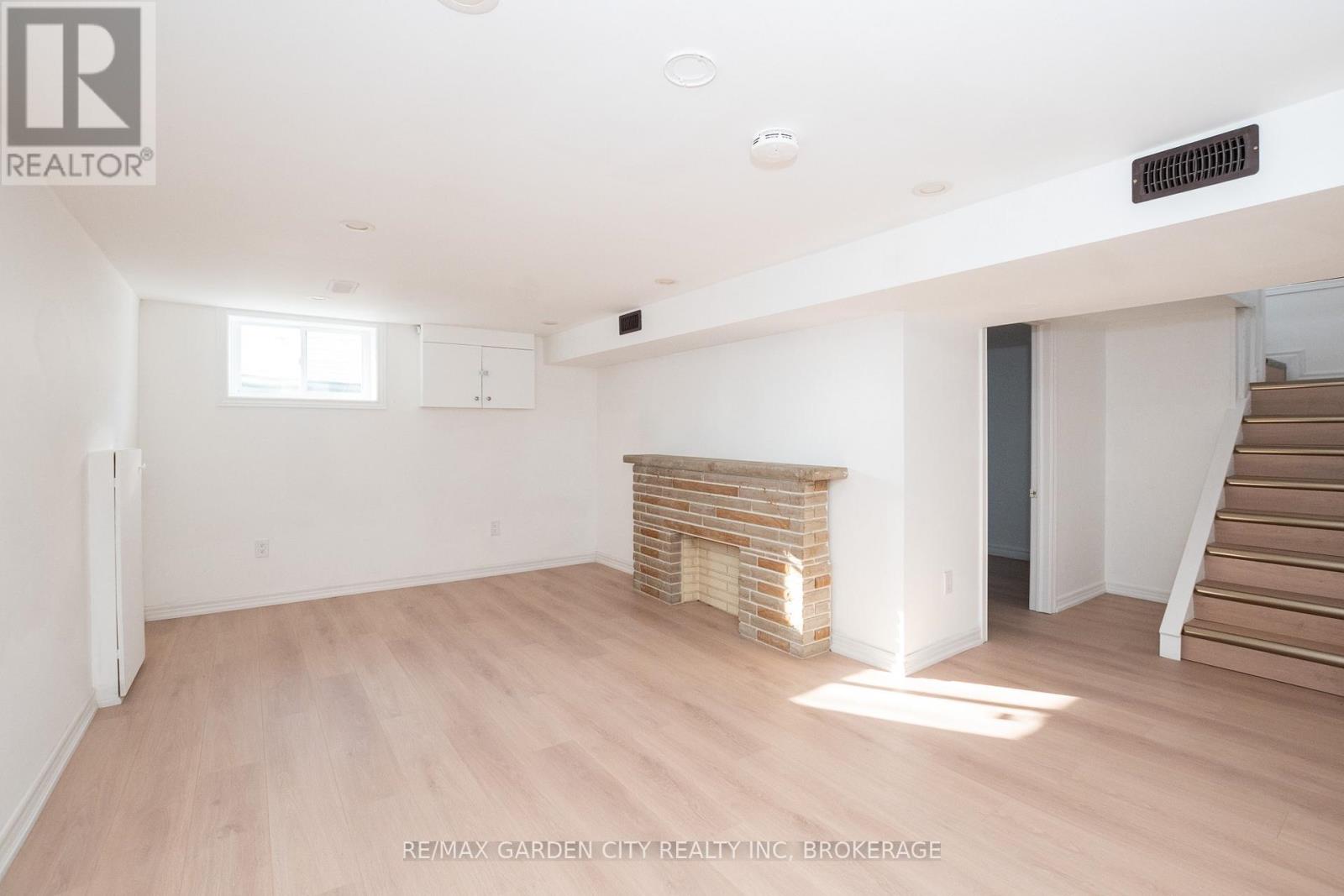 9 Fir Avenue Property Photo 28