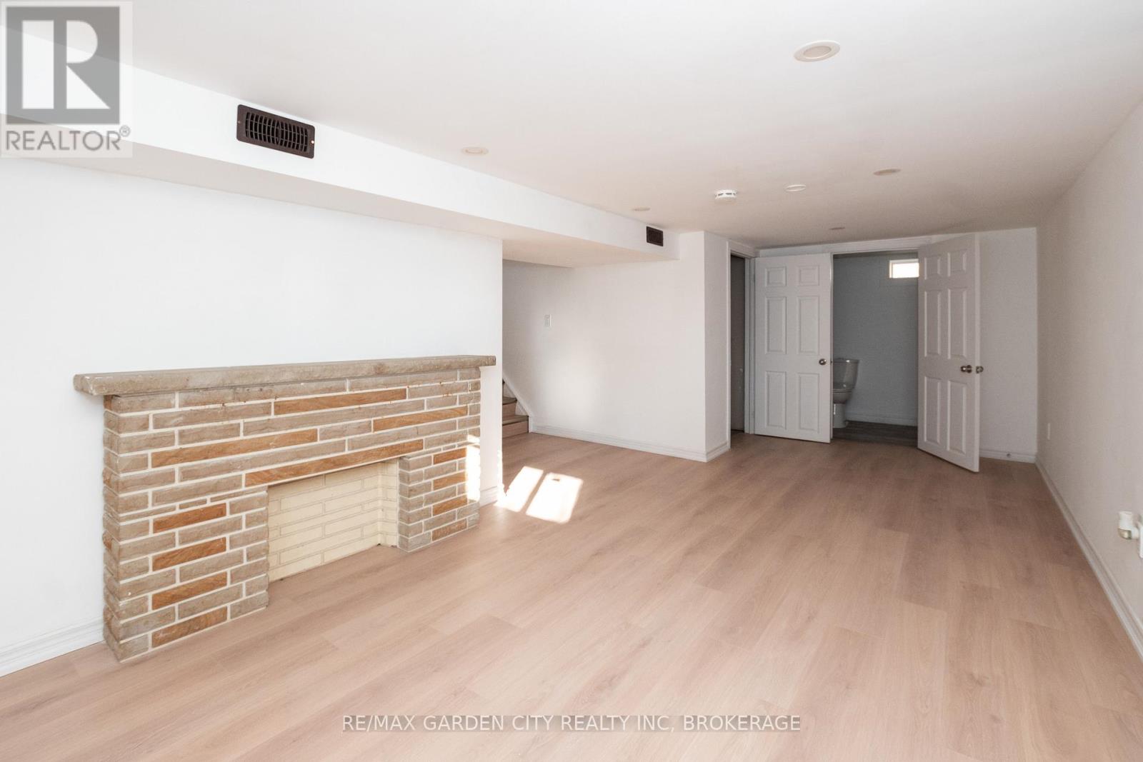 9 Fir Avenue Property Photo 29