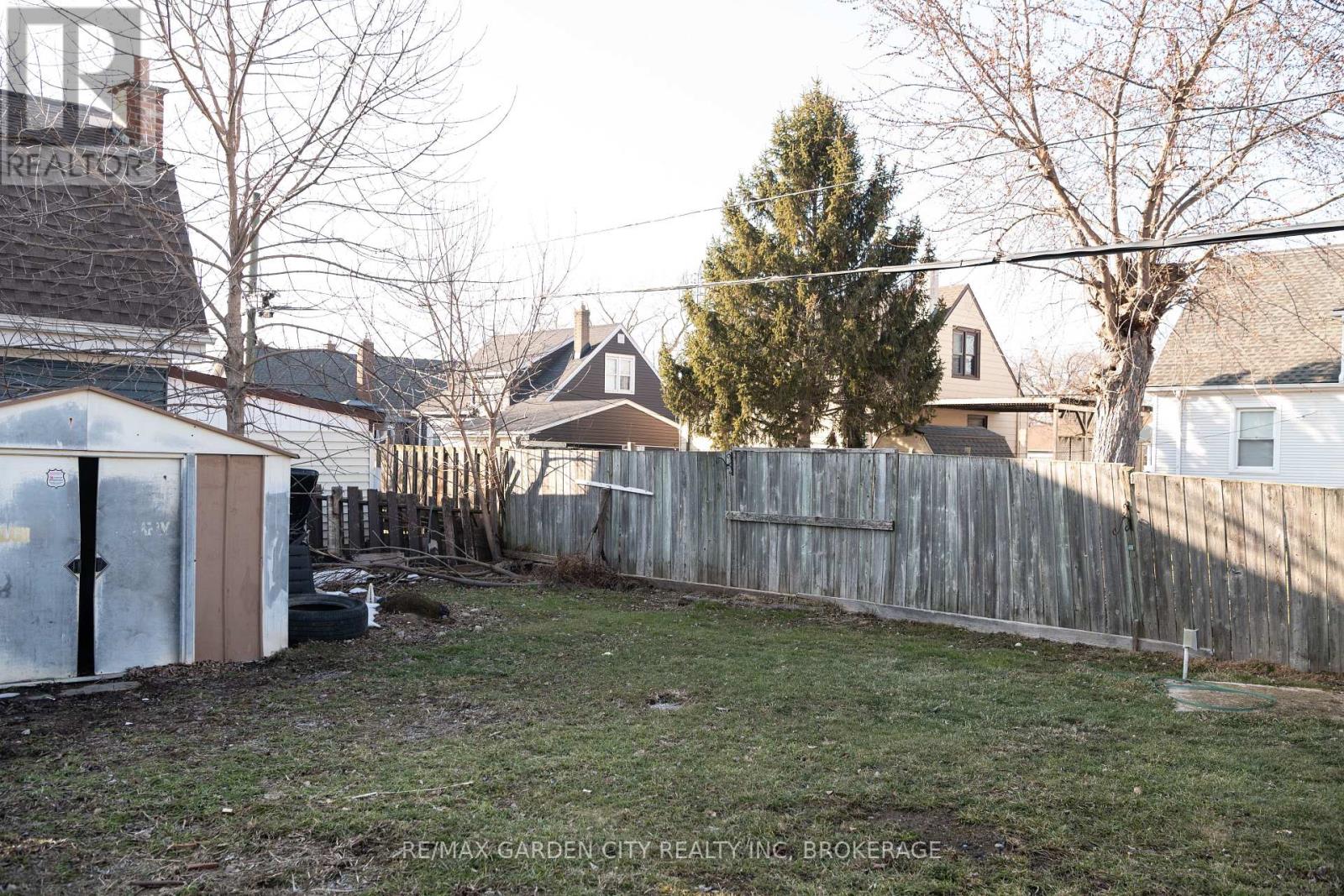 9 Fir Avenue Property Photo 36