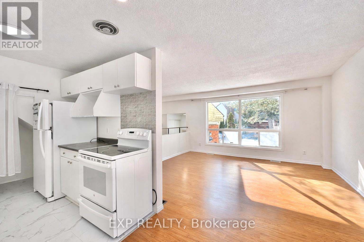 11c Sonnet Crescent Property Photo 10
