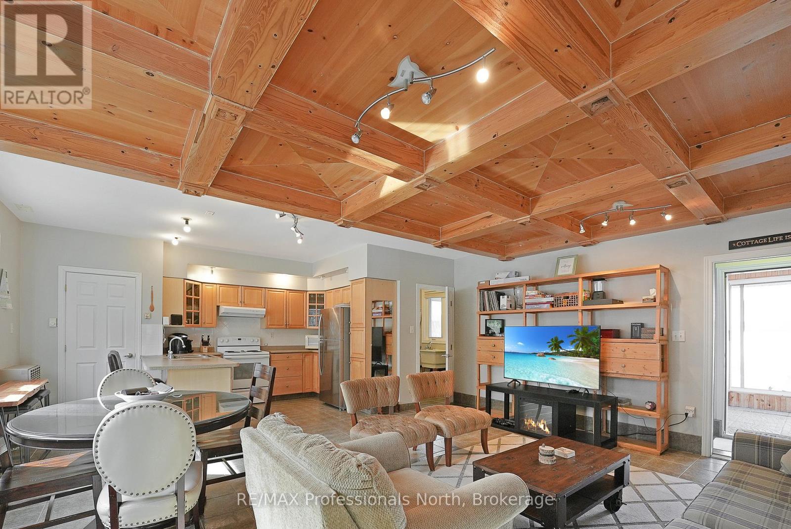 1008 Cherokee Trail Property Photo 6