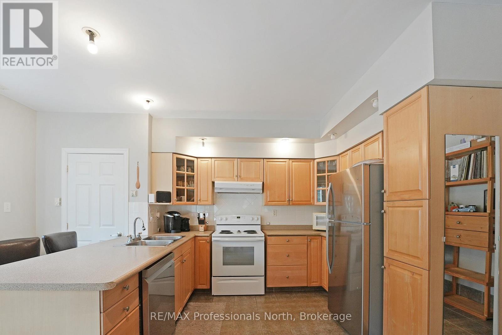 1008 Cherokee Trail Property Photo 8