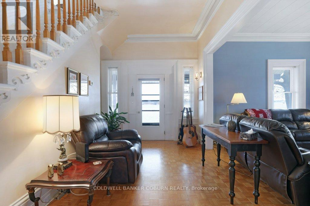 81 Lakeshore Drive Property Photo 6