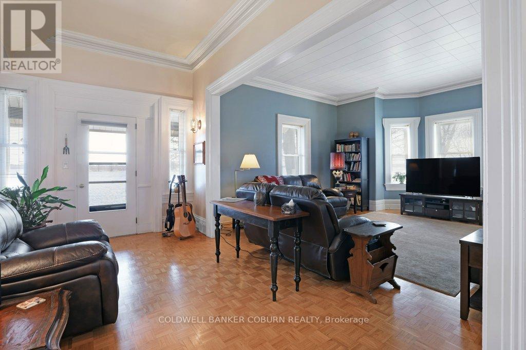 81 Lakeshore Drive Property Photo 7