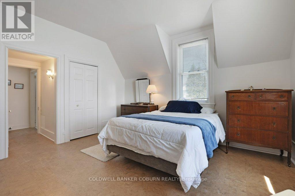 81 Lakeshore Drive Property Photo 23