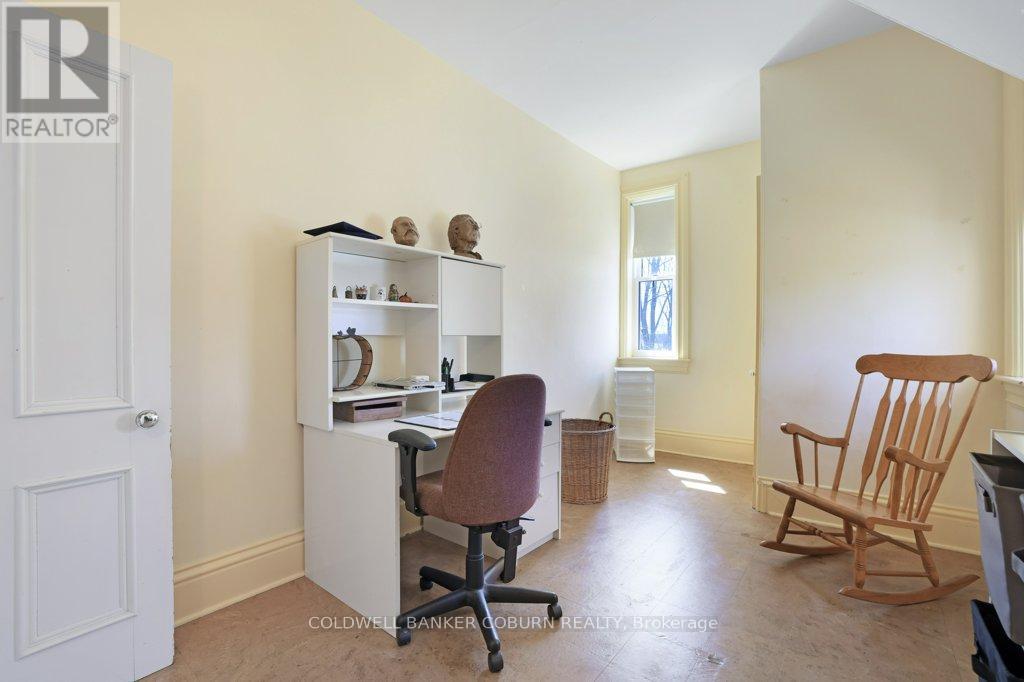 81 Lakeshore Drive Property Photo 27