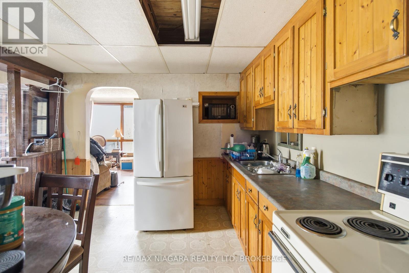 8356 Oakwood Drive Property Photo 15