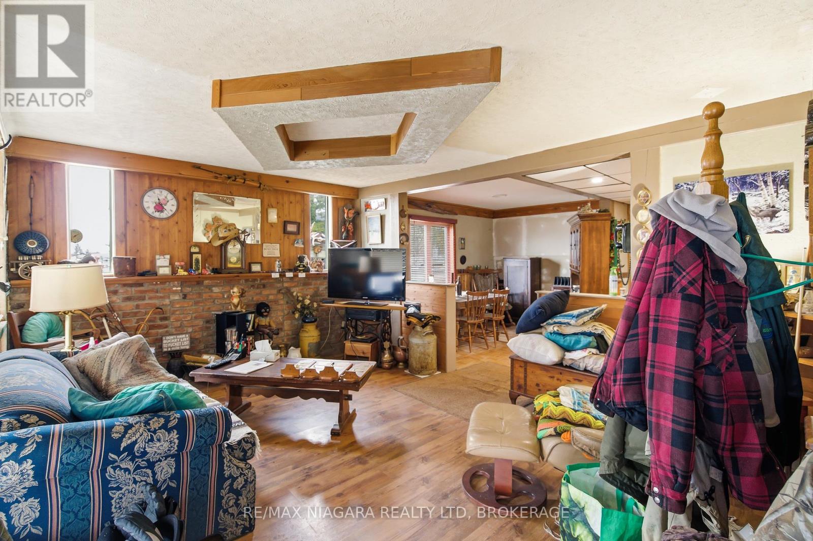 8356 Oakwood Drive Property Photo 18