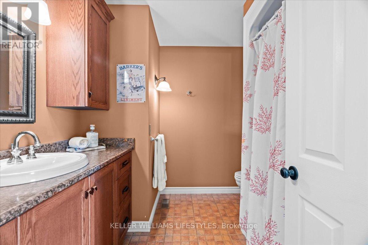 25728 Mcmurchy Line Property Photo 14