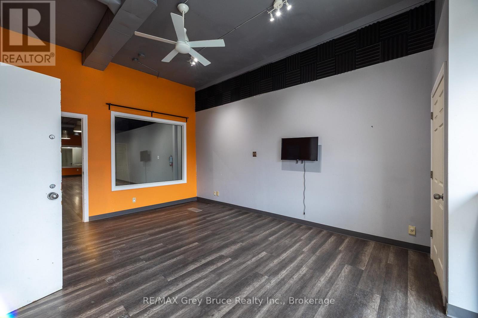 827 2nd Avenue E Property Photo 6