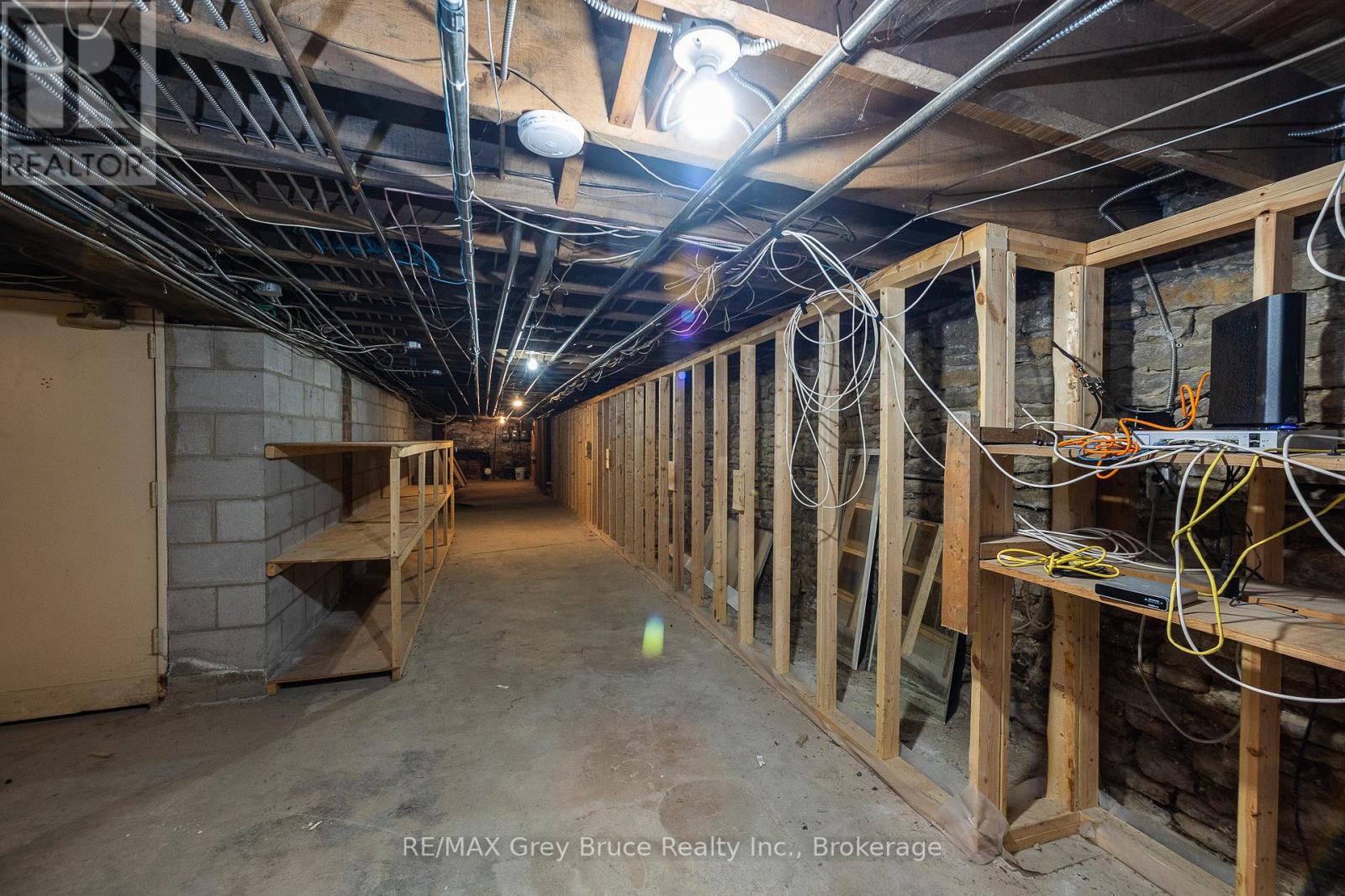 827 2nd Avenue E Property Photo 30