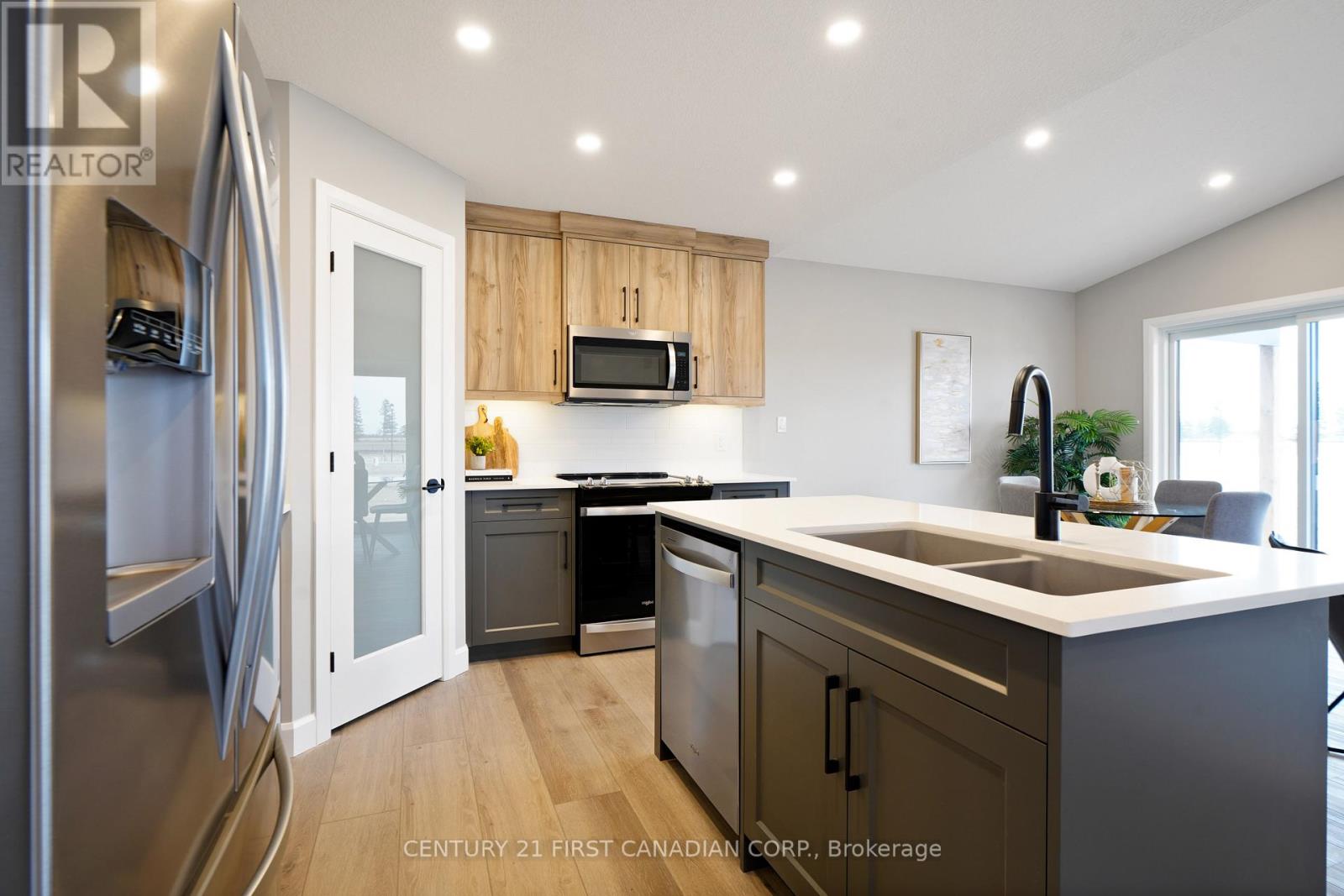 127 Addison Avenue Property Photo 15