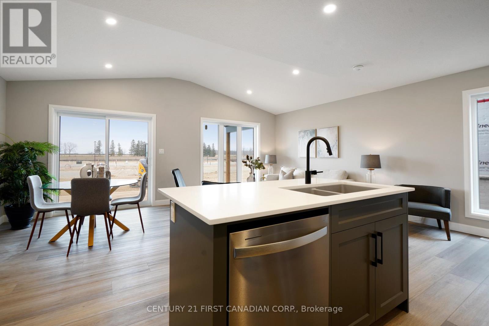 127 Addison Avenue Property Photo 16