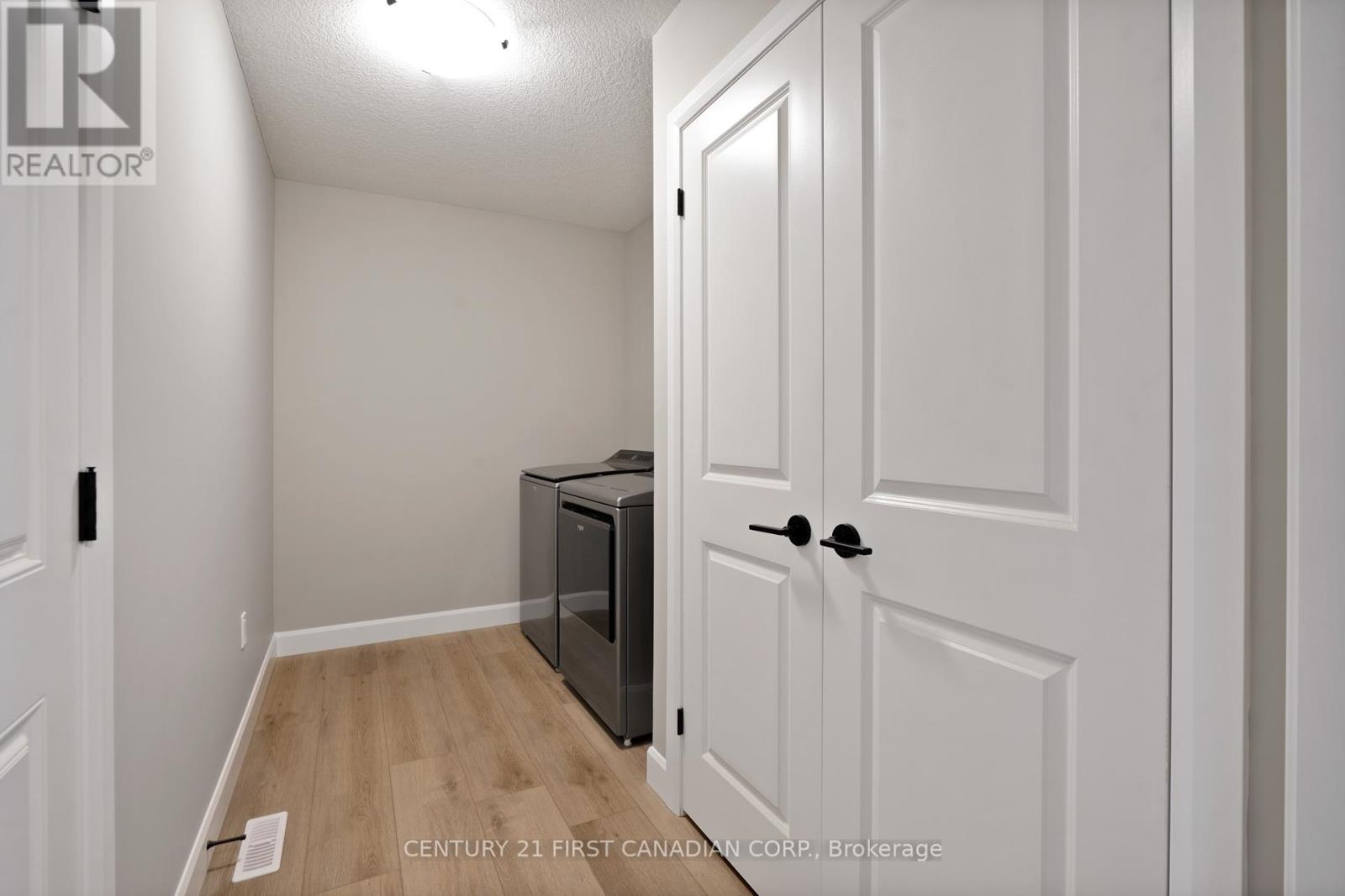 127 Addison Avenue Property Photo 26