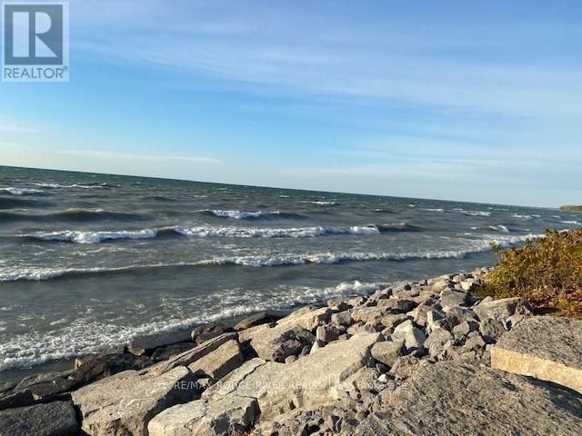 207 Suzanne Mess Boulevard Property Photo 12